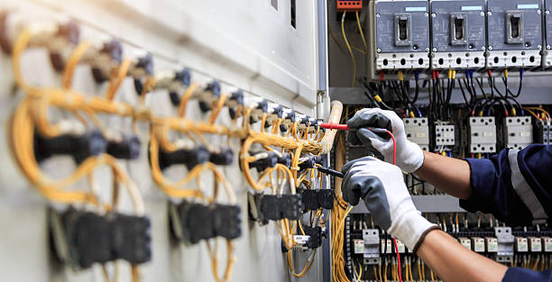 Professional Electrician technician working in Wenonah, NJ